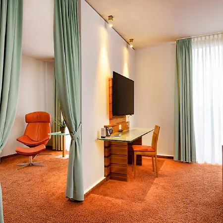 Hellenstein 4* هايدنهايم ان دير بر