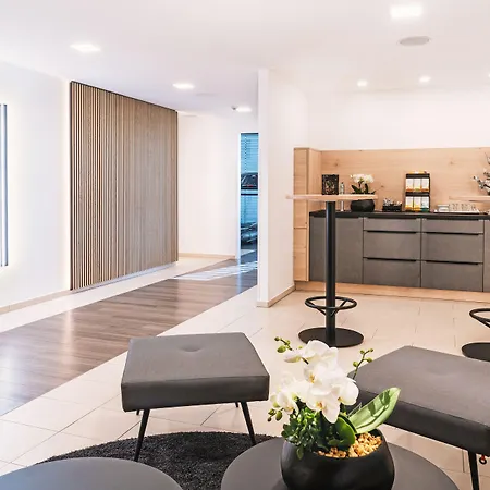 Hellenstein Ξενοδοχείο 4*